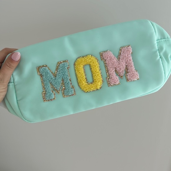 Brand New Cosmetic Bag - Picture 1 of 2